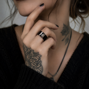 Bague acier inoxydable noire Taille 66 – Note de musique