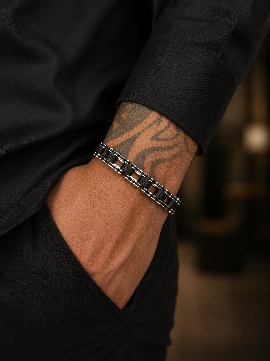 Bracelet Noir & Argent à Maillons – Style Moderne