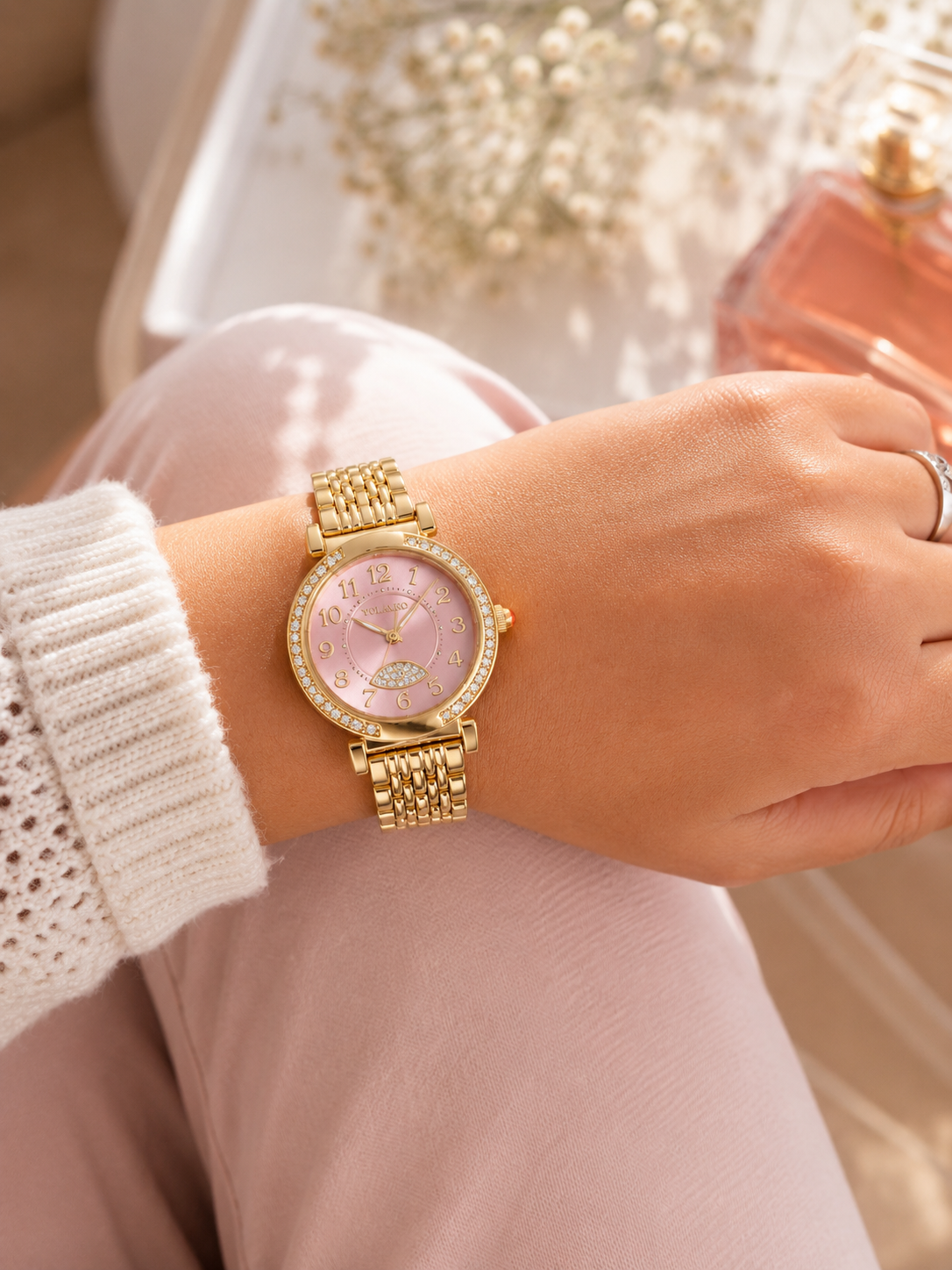 Montre femme dorée cadran rose avec strass